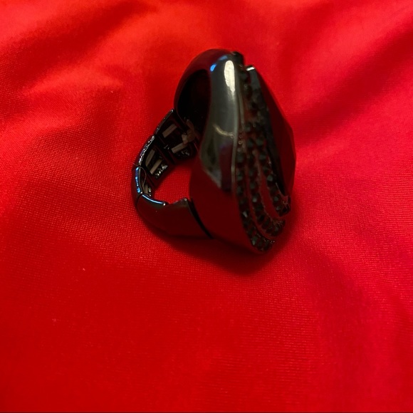 Statement Ring - Picture 5 of 5
